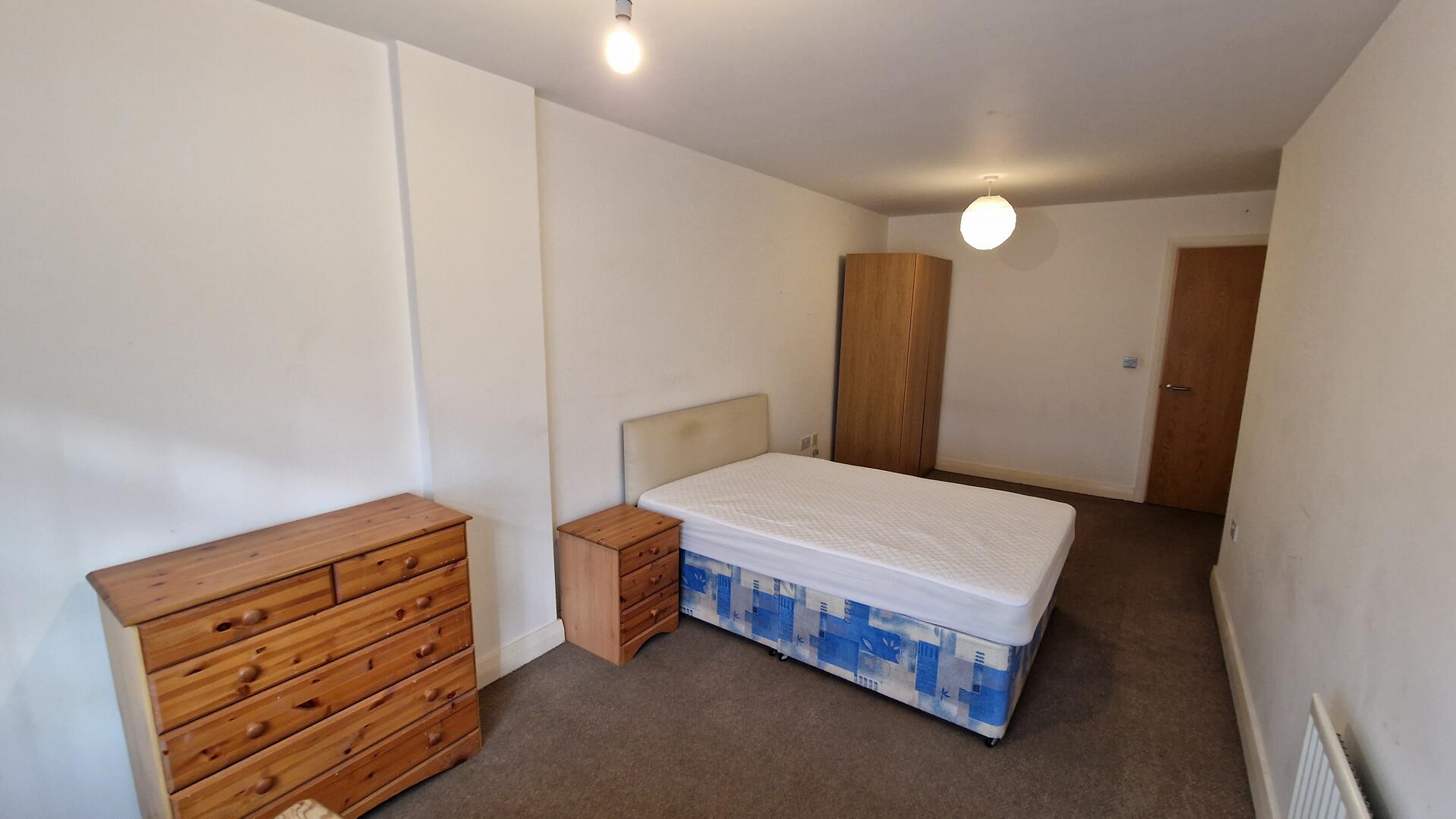 2 Lake House 66 Ellesmere Street Castlefield Locks